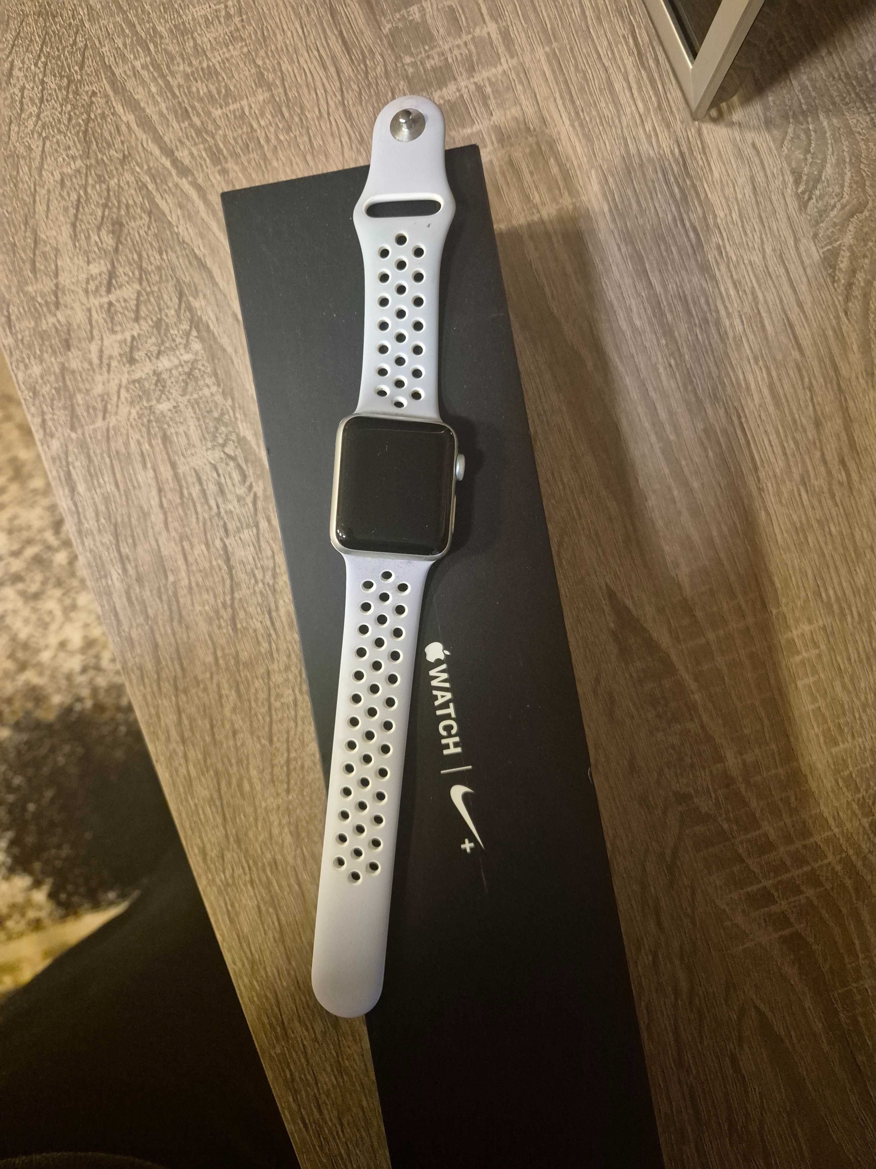 Apple watch серия 2 и серия 3