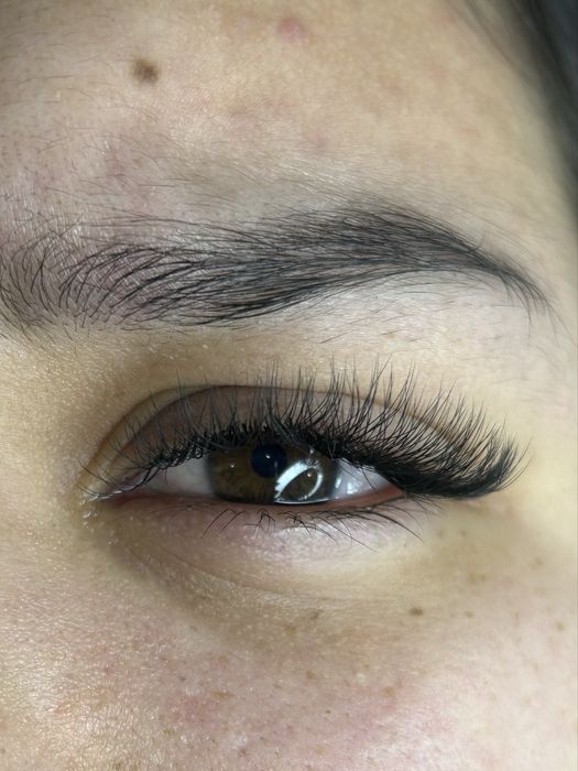 Наращивание ресниц.