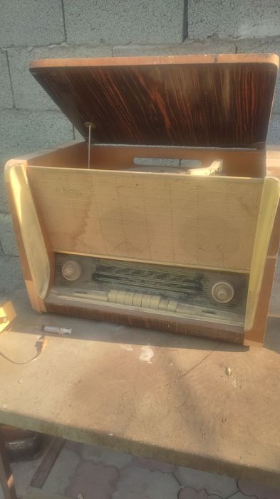 Продам радиолу Латвия цена договорная