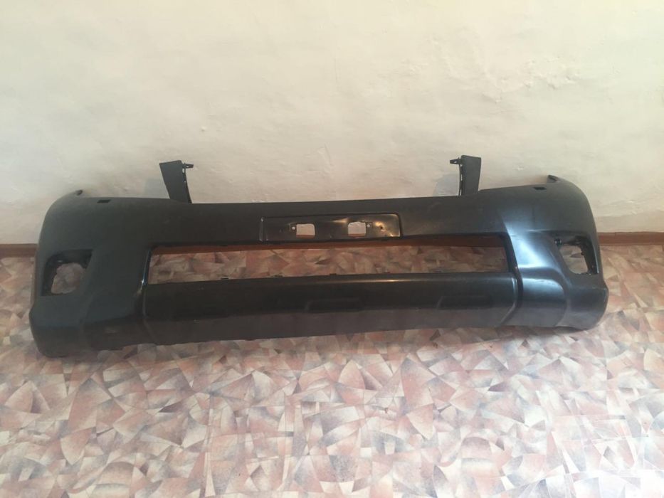 Продам передний бампер Тойота Хайландер