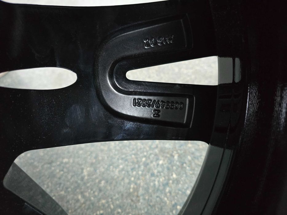 Set Jantw BMW G70 I7 Anvelope vara noi Pirelli PZero 285 35 R21 XL