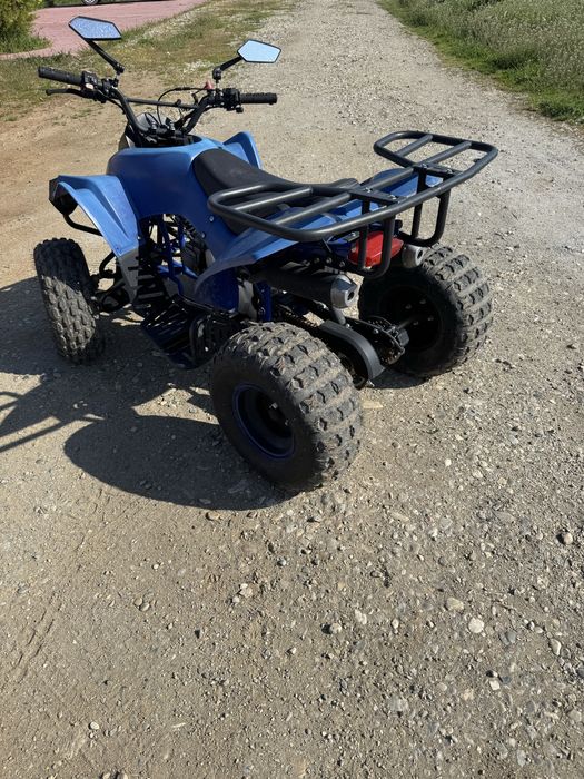 Atv marca kxd cu motor de 125cc