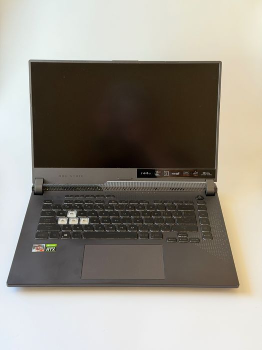 геймърски лаптоп Asus Rog Strix G513RC