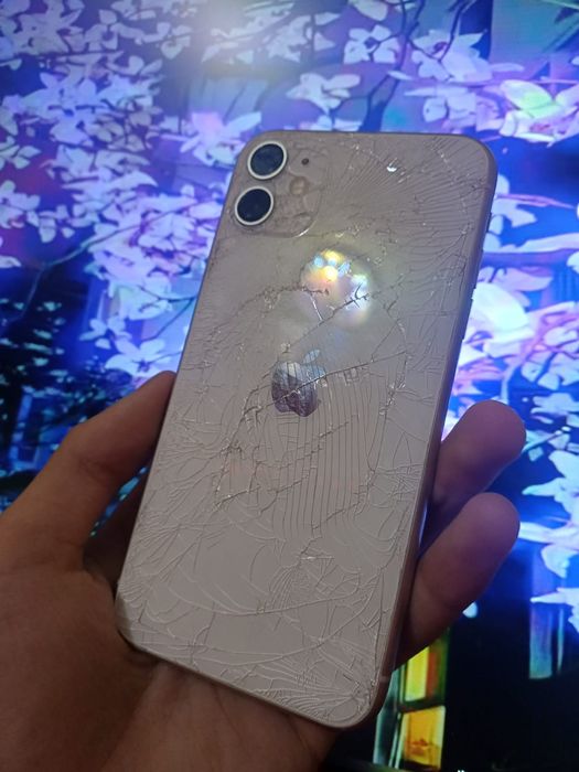 Iphone 11 все ориг и фейс работает