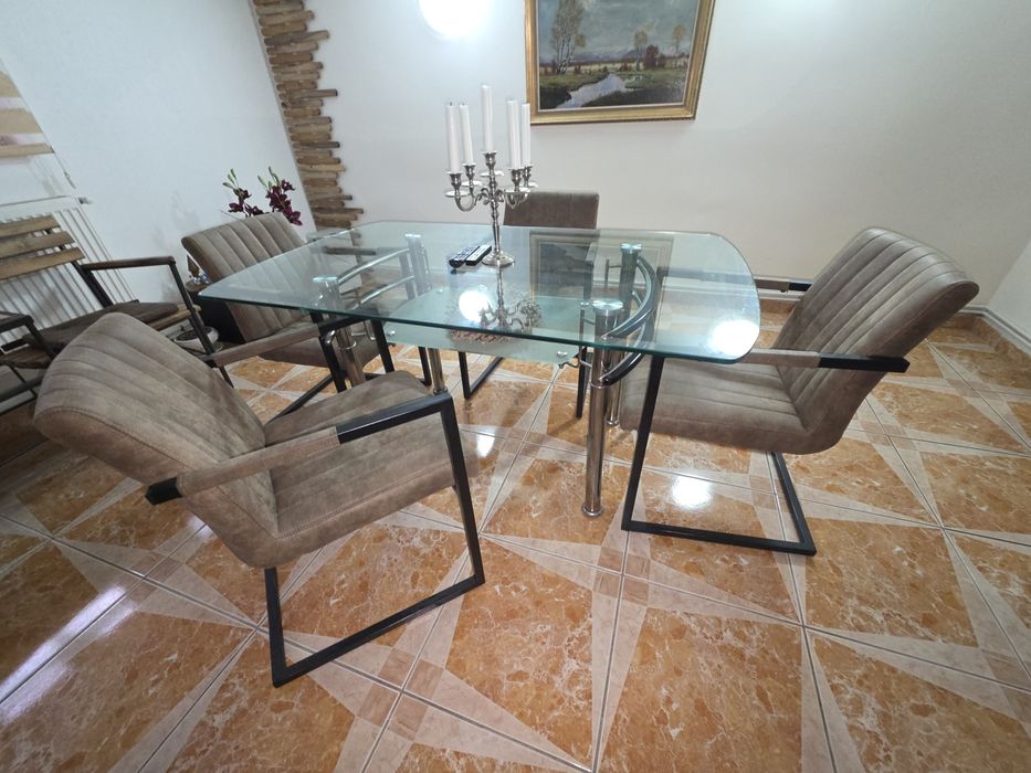 set masa sticla bucatarie si 4 scaune
