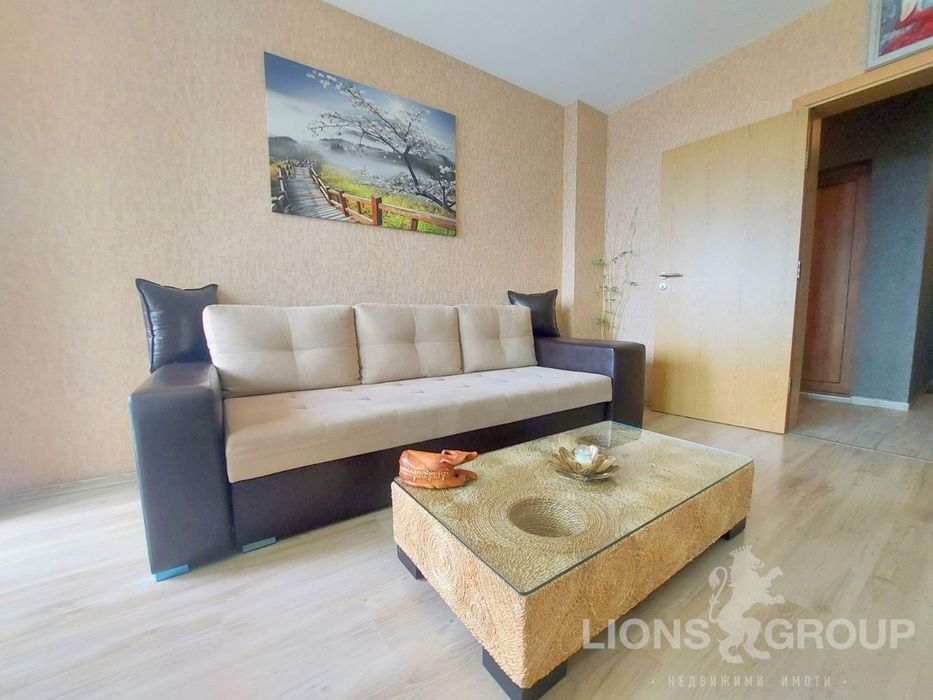 Продава се Тристаен апартамент в Варна, м-т Св. Никола - 96 кв.м за 2063 €/кв.м - Снимка #3