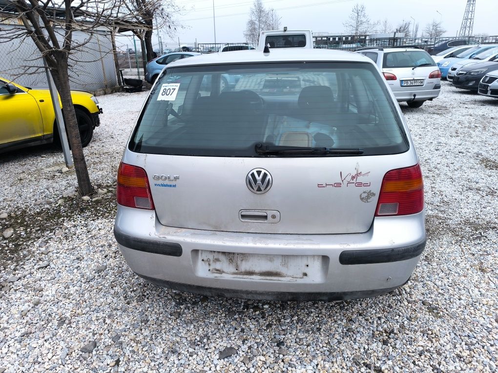 VW Golf 4 1.4 75к.с. НА ЧАСТИ