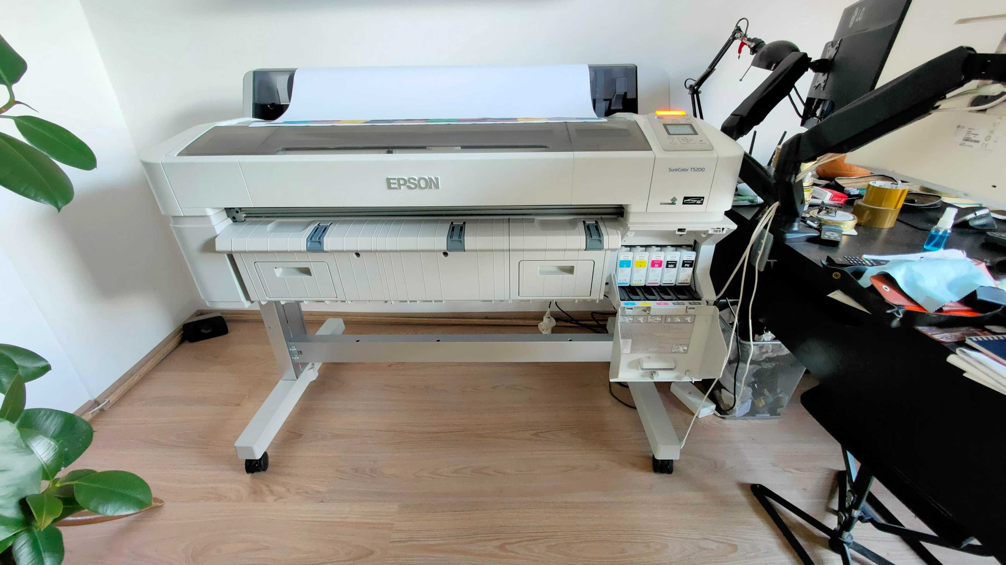 Plotter Epson SureColor T5200 PostScript, ca nou