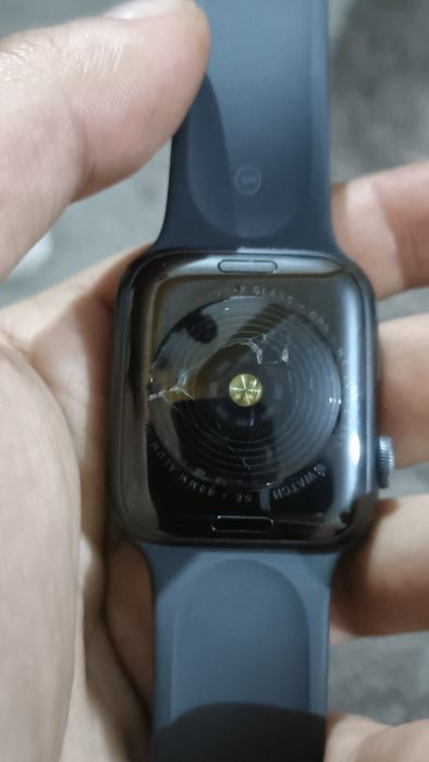 Vând Apple Watch SE
