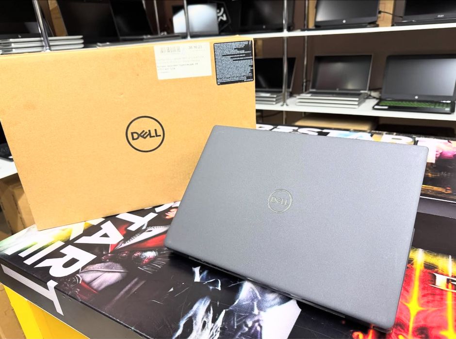 Ноутбук Dell - Core i3-10110U/4Gb/SSD256Gb