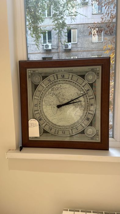 Новые стильные часы на стену