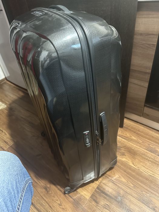 Samsonite spinner troller