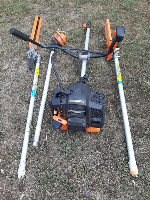 Motocoasa 3 în 1