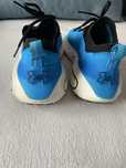 Adidasi champion under armour