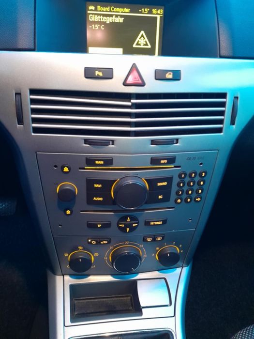 Opel astra 1.6 benzină 116 cp, fab 2010, navigație!