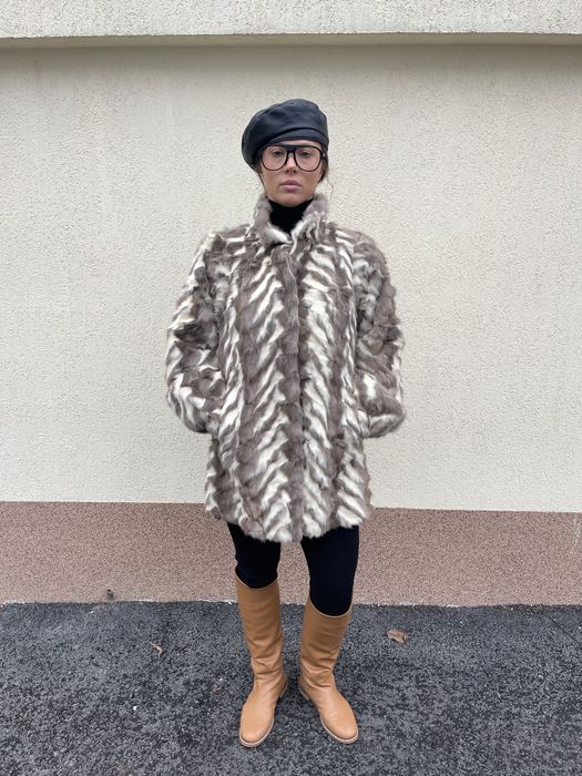 Haina din blana naturala de iepure