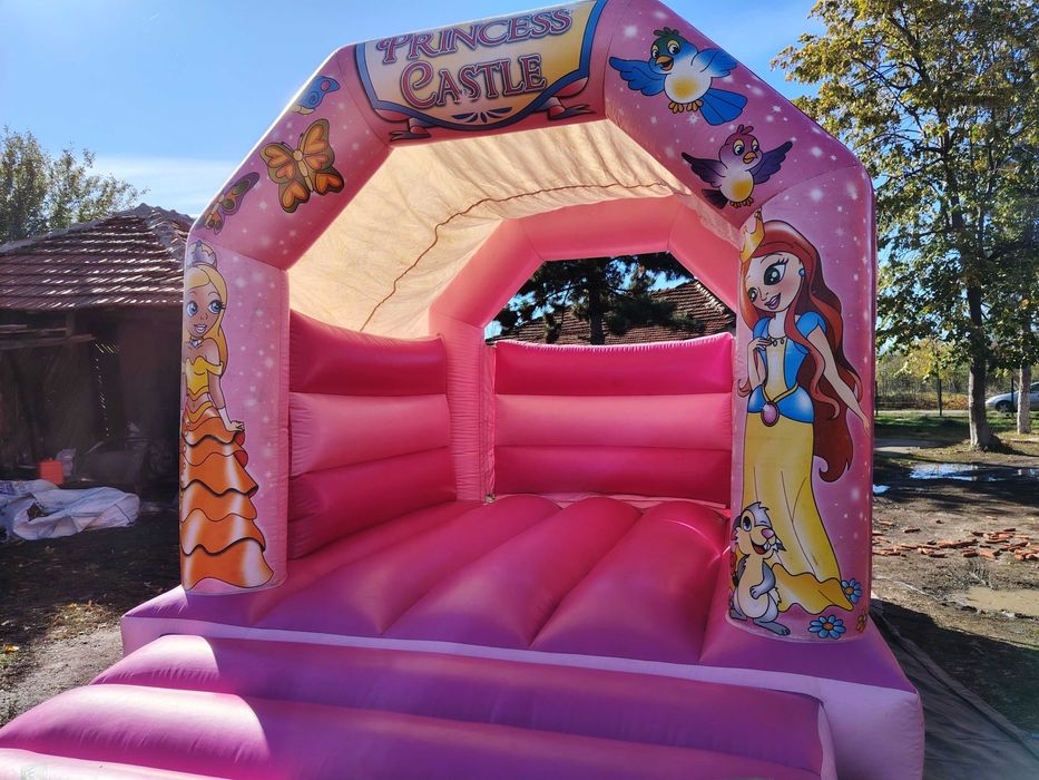 Надуваем батут в