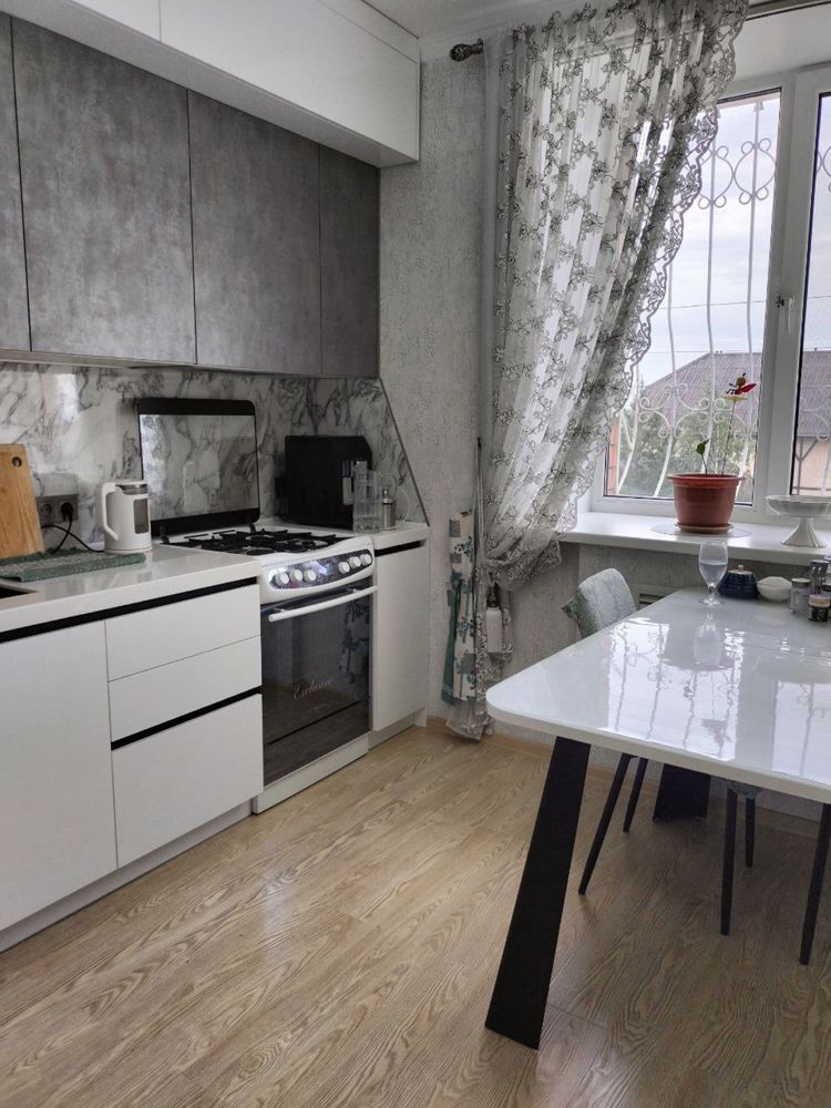Продается шикарный котедж район 3 школы