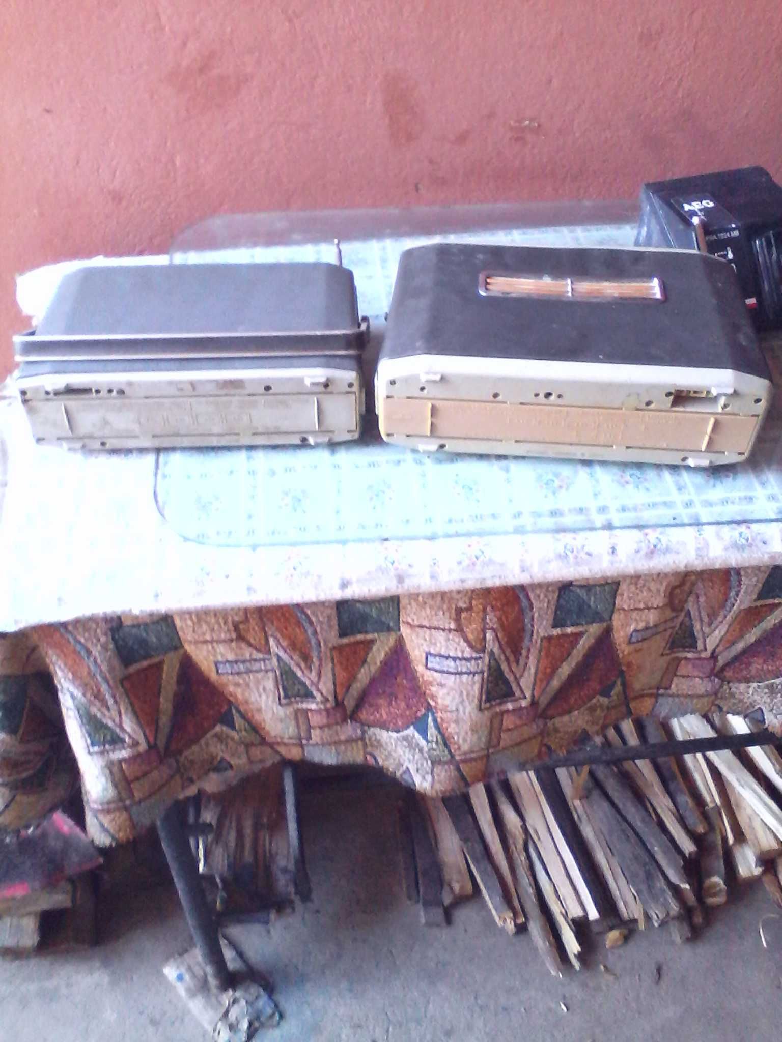 Radio  Schaub-Lorenz Touring T 60 si Weekend T 50 L pe tranzistori
