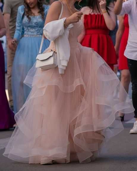 Бална рокля - нежно розово