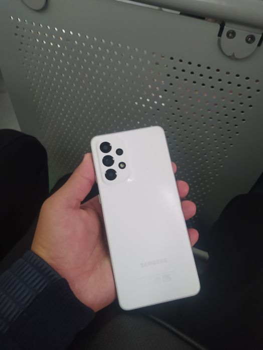 Samsung A 33 sotladi