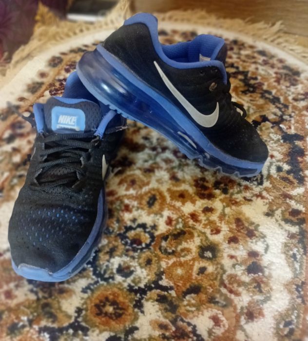 Adidaṣ  air nike 2017 marimea 38,5