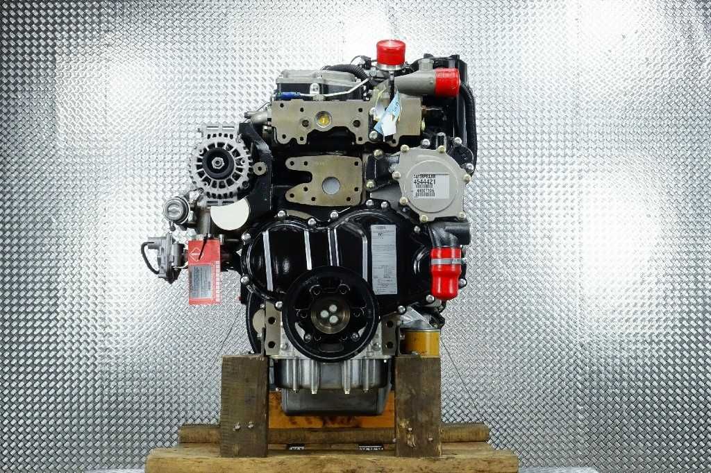 Motor excavator Caterpillar 428,  Perkins NL - Caterpillar C4.4 Nou