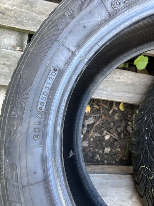 Cauciucuri iarna 185/65/15 Toyo 2020