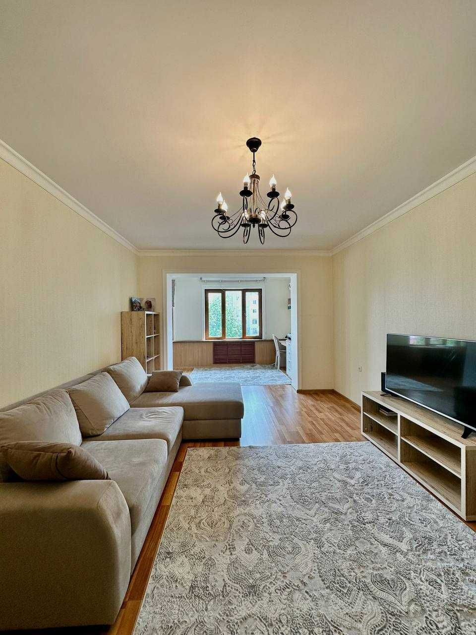 2-х комнатная на Садыка Азимова (спецплан с арендатором) ID: 2288
