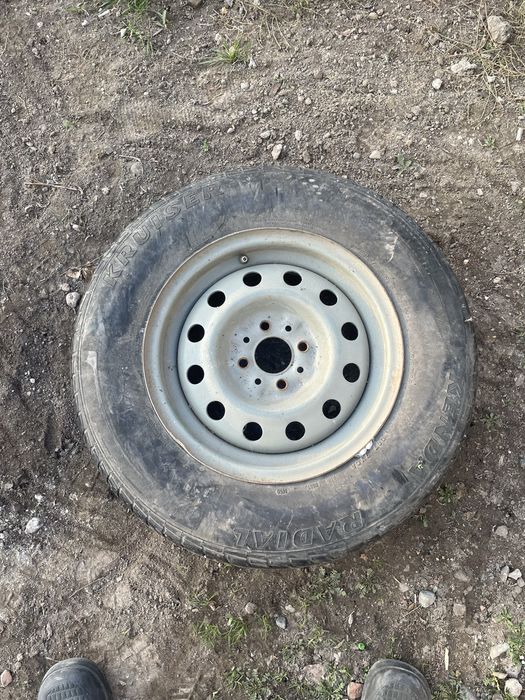 Продам запаску от гранты протектор отличный