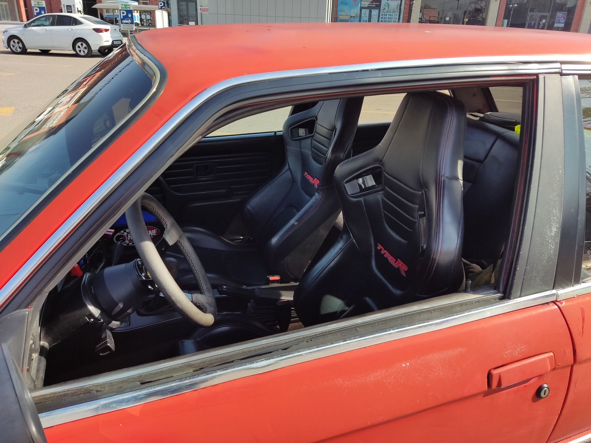 Bmw e 30 coupe 318
