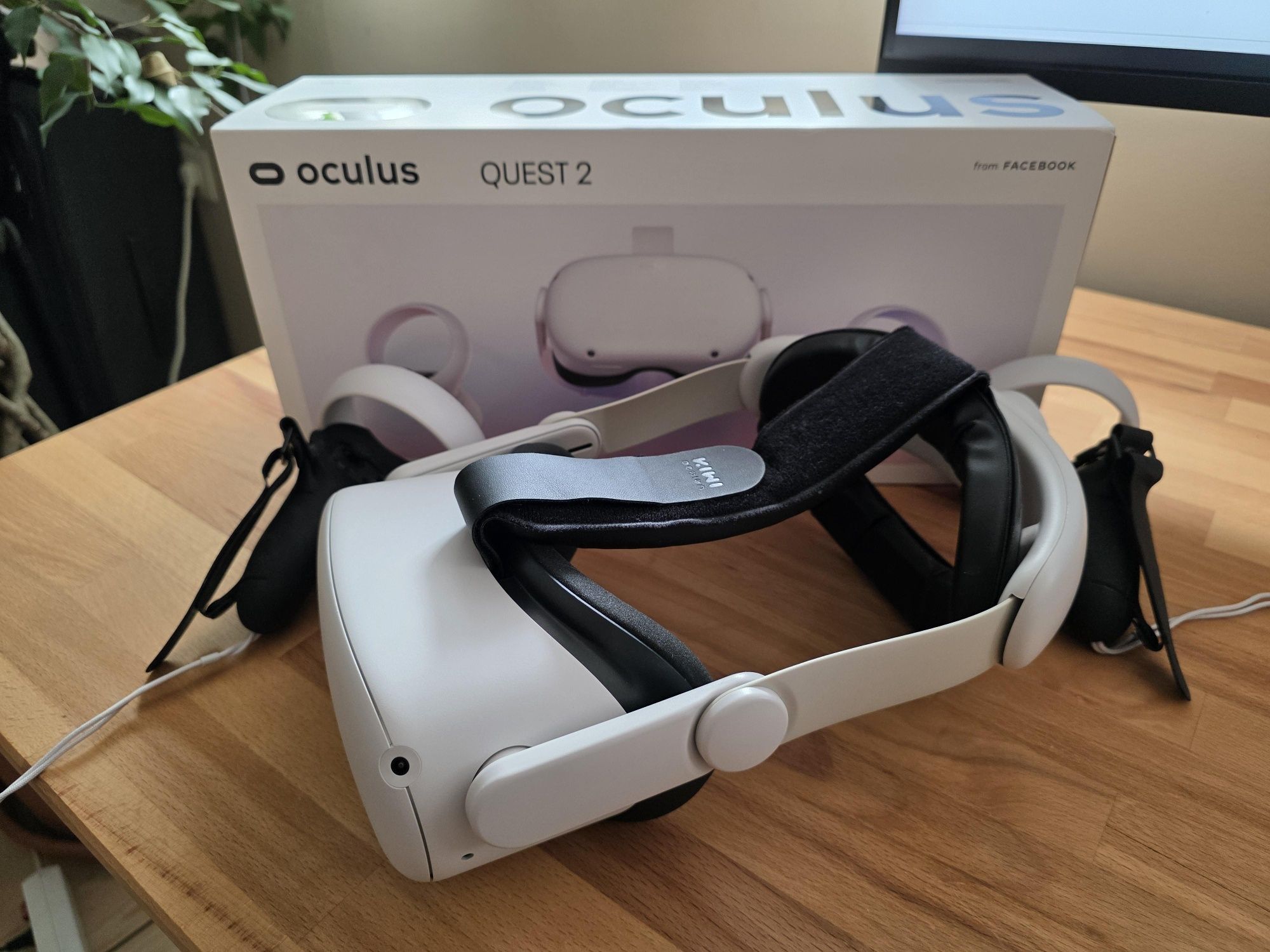 Oculus/Meta Quest 2 256GB VR Headset + Accessories