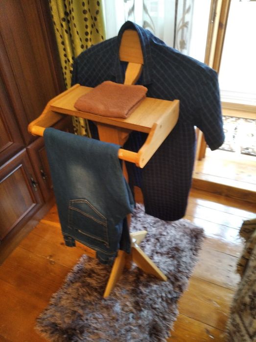 Stativ umeraș haine