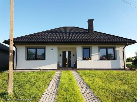 Case modulare pe structură metalică rezistentă și invelite cu panou sa