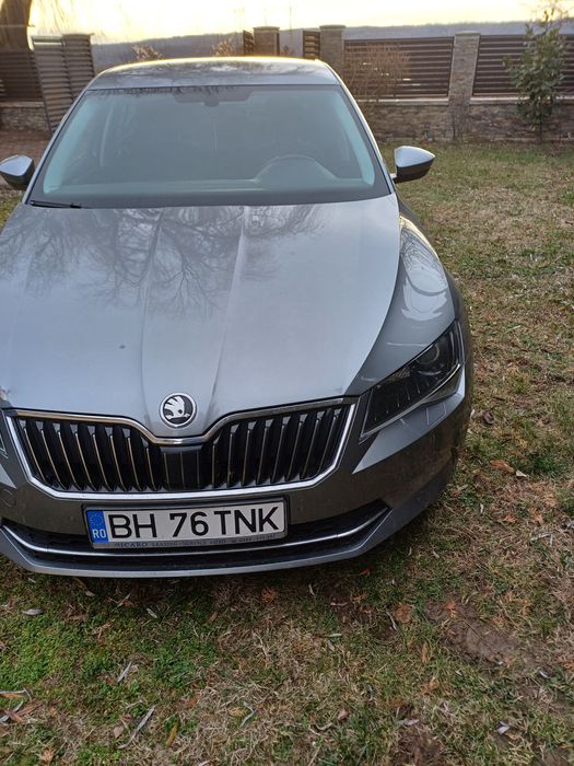 Vind Skoda superb an fabricație 2016 stare foarte bună automat DSG