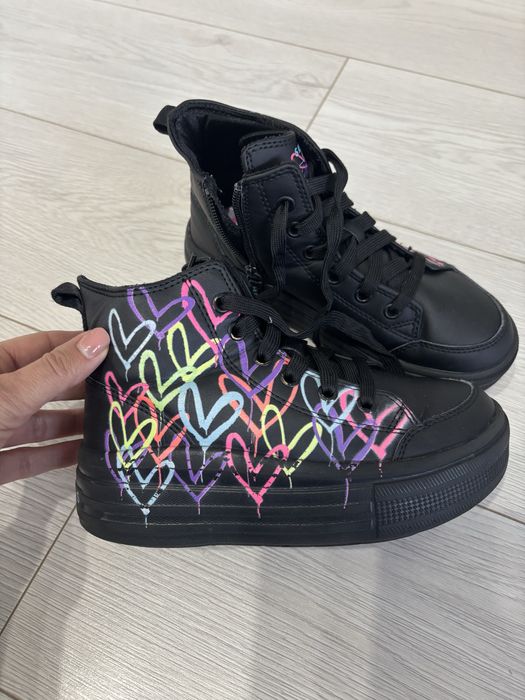 Papuci Skechers marimea 32