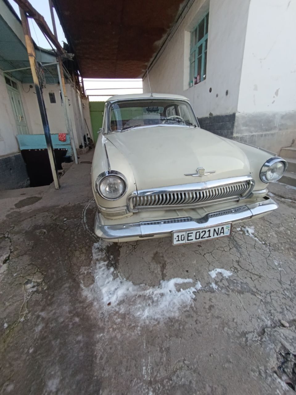 GAZ   Volga   021
