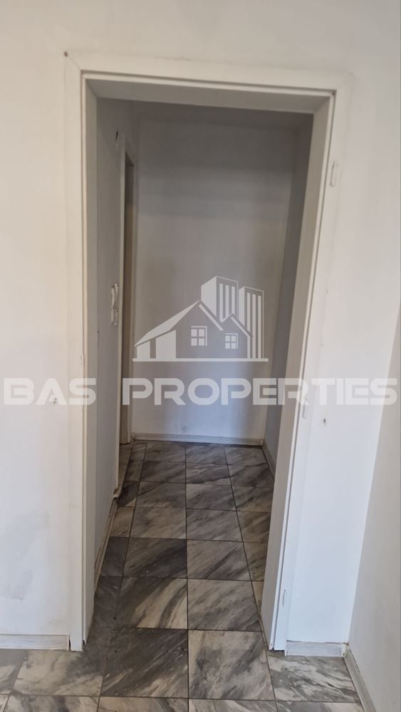 Продава се Офис в София, Лозенец - 45 кв.м за 2734 €/кв.м - Снимка #3