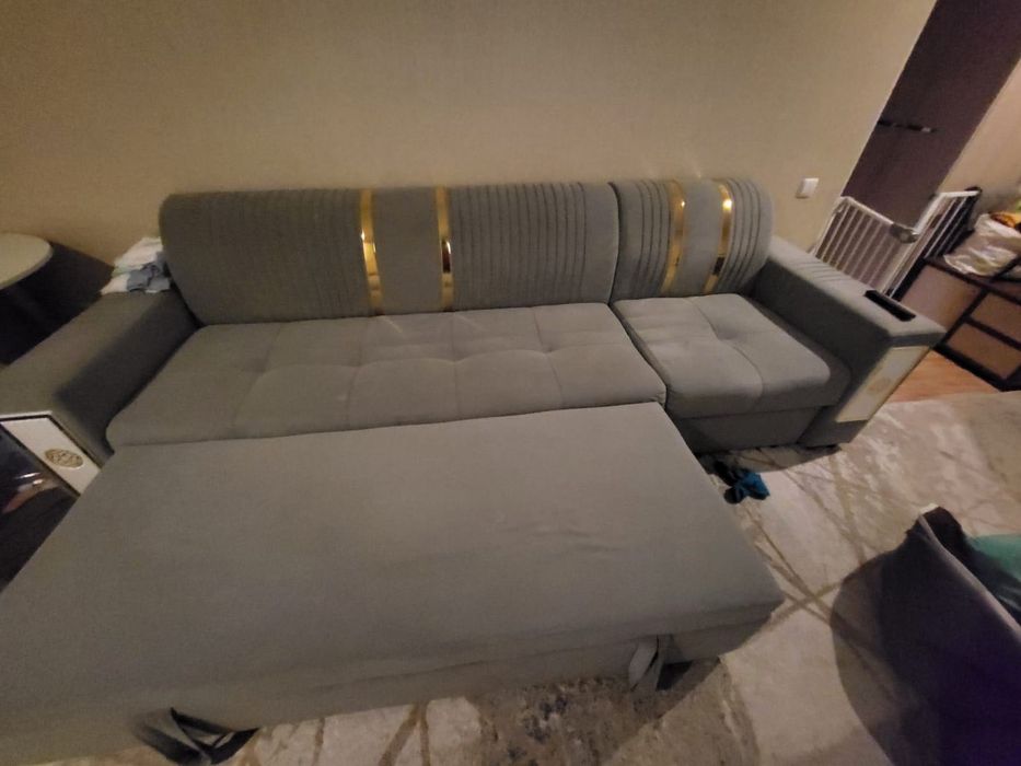 Диван           ..