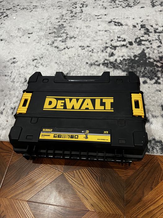 Продам кейс от DeWalt