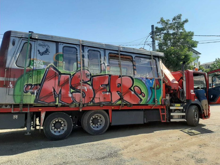 Inchiriere camion cu macara - Macarale - Automacara Bucuresti