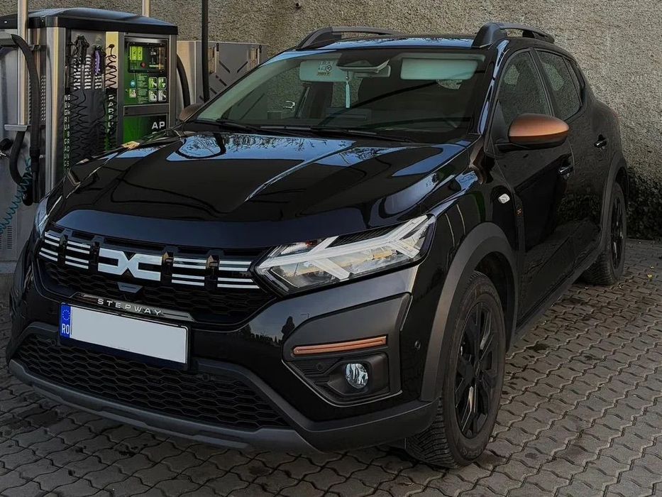 Dacia Sandero Stepway Vând Dacia Sandero Stepway extreme+, full option, stare impecabilă.