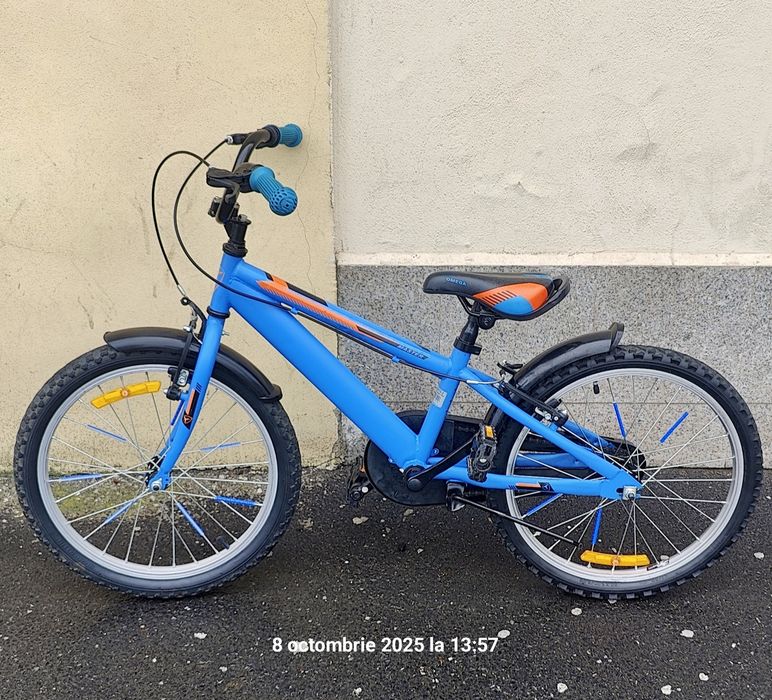Bicicleta copii 6 - 9 ani roti de 20" folosită foarte puțin