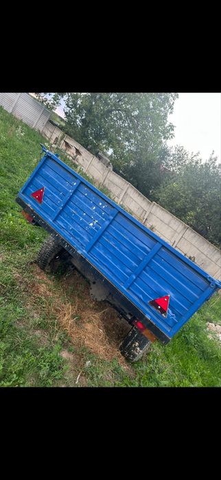 Remorca tractor