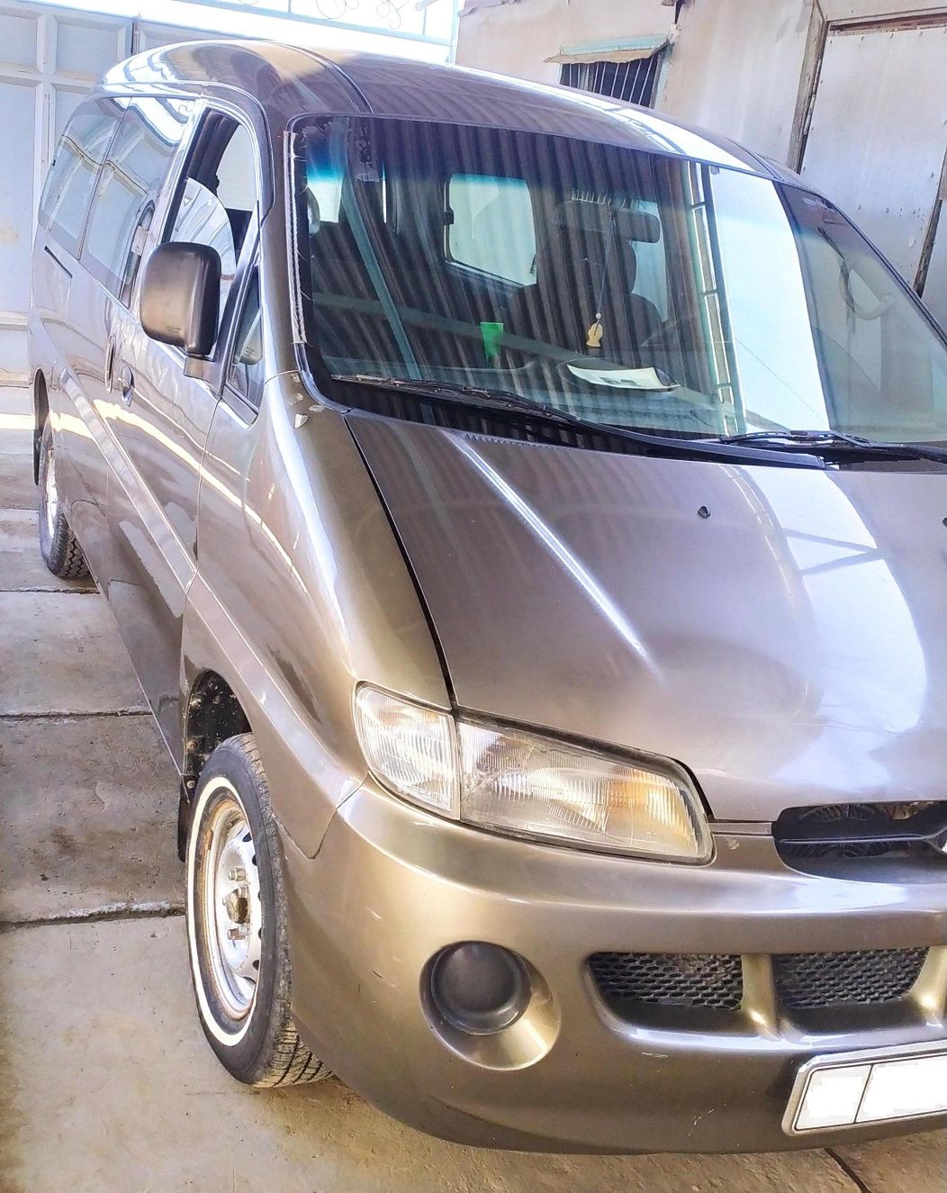 Продаётся микроавтобус Hyundai starex