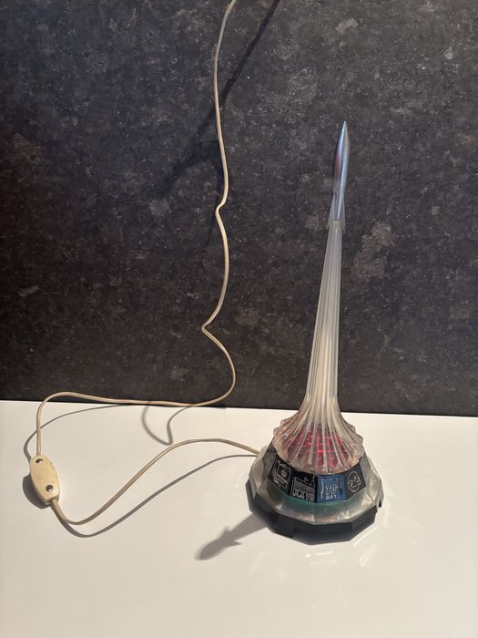 Ретро лампа с ракета