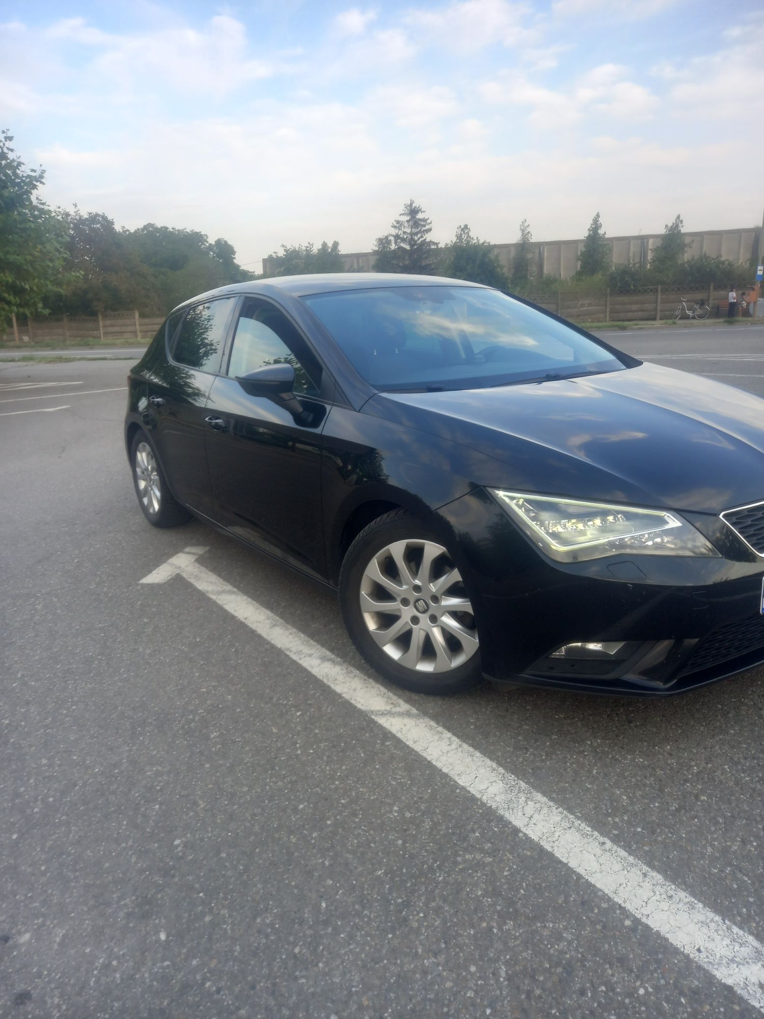 Seat Leon 3 1.6 105 cp An 2014 luna 12