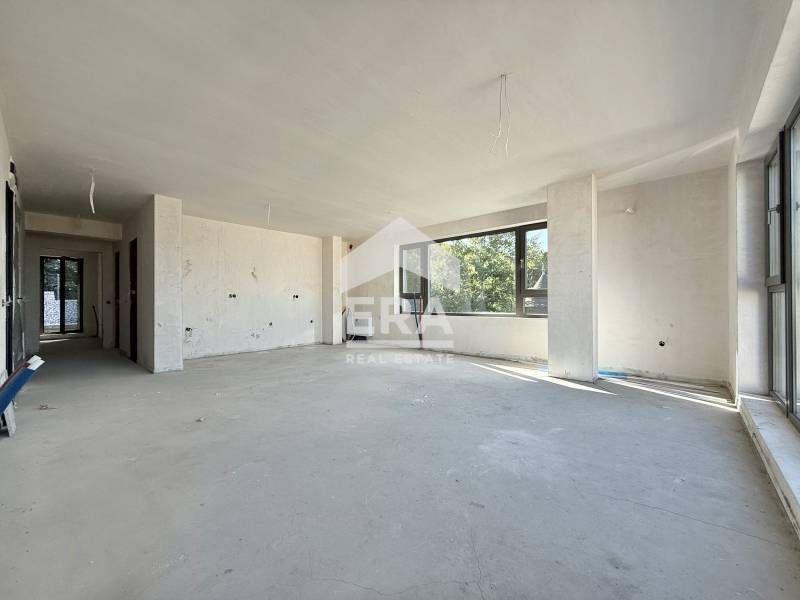 Продава се Четиристаен апартамент в София, Бояна - 158 кв.м за 2659 €/кв.м - Снимка #2