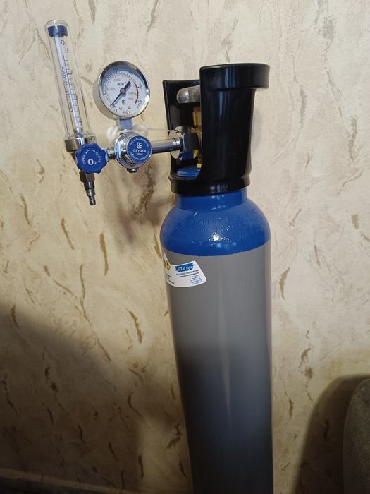 Кислородна бутилка 10 литра комплект с вентил
