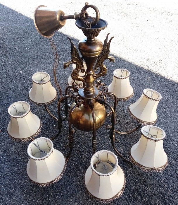 Impozant candelabru de dimensiuni impresionante cu 8 brate din bronz m